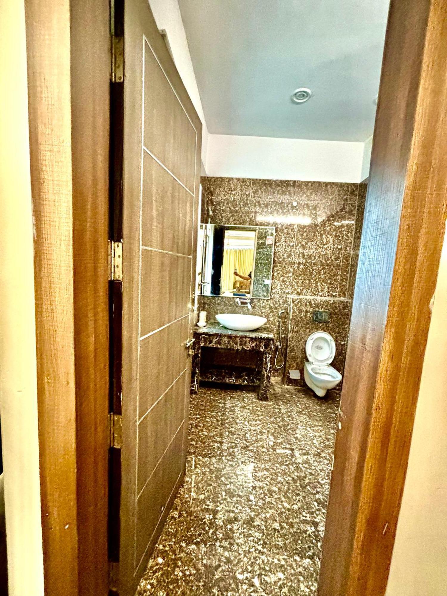 Hotel Pushpanjali Neu-Delhi Exterior foto